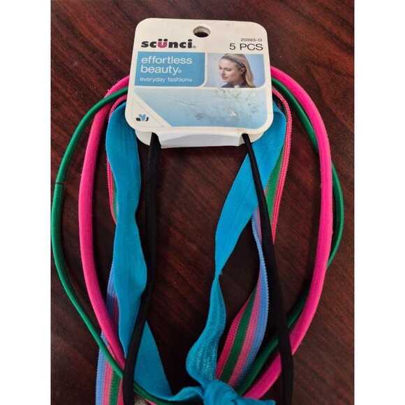 Scunci Effortless Beauty Everyday Fashion 5-Piece Stretchy Headbands - Picture 2 of 3